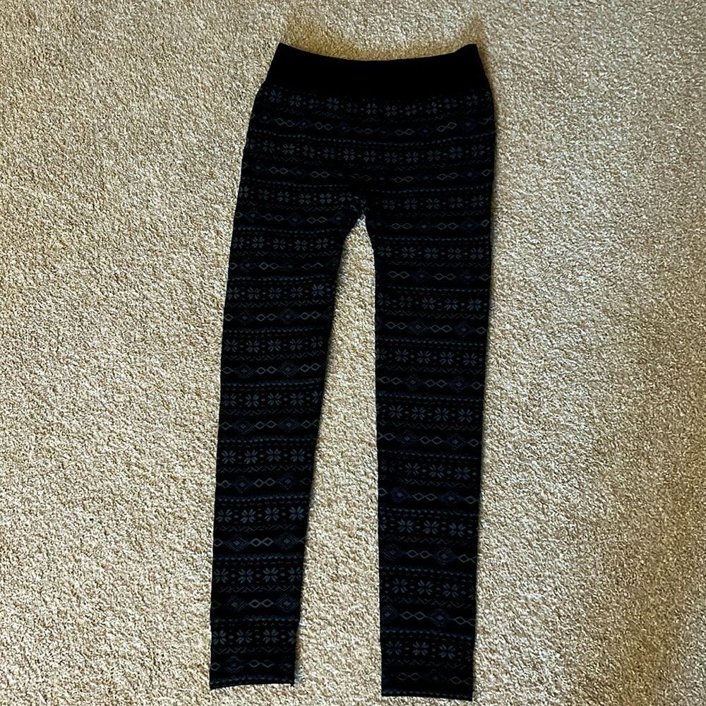 Pink Rose black printed leggings Size M Aztec Flower detail Thick Fleexe lined